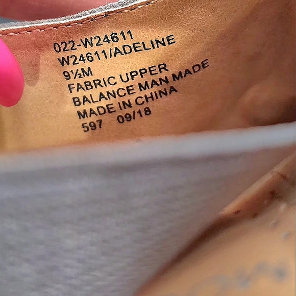 NWOB White Mountain Adeline Embellished Slimgback Wedge Thong Sandals Size 9.5 - Picture 10 of 14